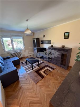 2.0 stan na Kotezu 1, Renoviran ,Nikad useljivan