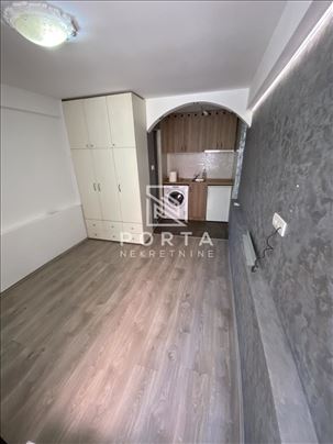 Garsonjera , Karaburma – 16 m²,hitna prodaja ID#16