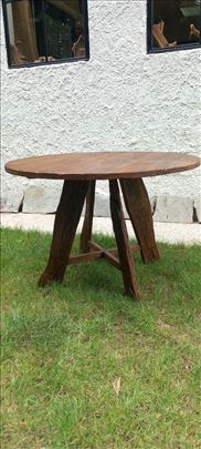 Trpezarijski sto Woodpicker