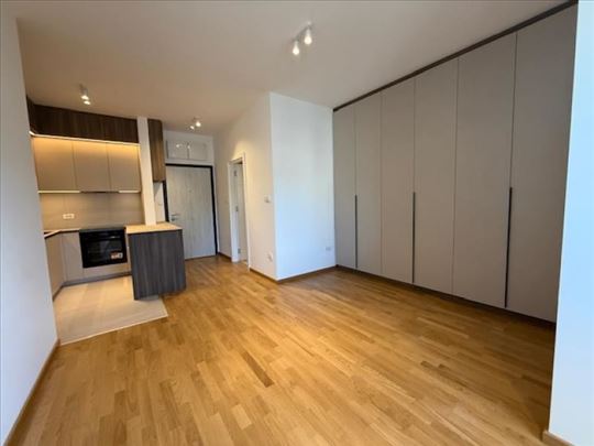 Banovo brdo-Karpoševa-30m2-Garaža ID#3305