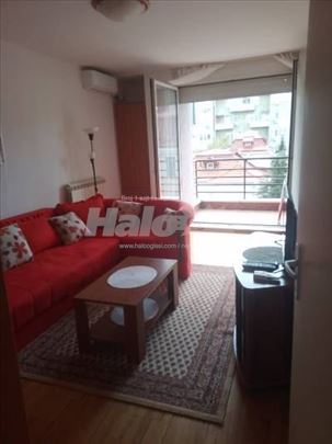 Đevđelijska, Đeram pijaca, 44m2