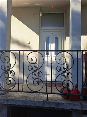 Kuća Surčin