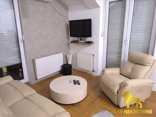 Novi Sad, Centar, Stan, 2.5, 65,00m2