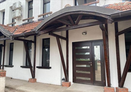 Petlovo brdo lokal 331m2