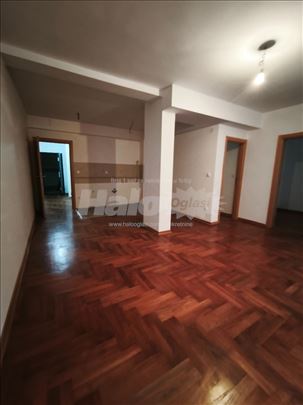 Stan na Vračaru - Cerska