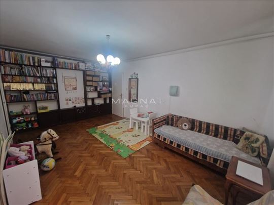 Vračar - Crveni krst, odličan troiposoban stan ID#
