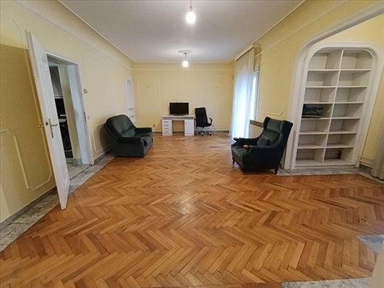 Vračar-Šumatovačka, 200m2,Prazan, Odmah useljiv