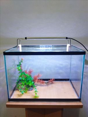 Akvarijum 18l