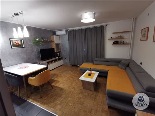 Izdaje se luksuzan jednoiposoban stan 41 m² – Soci