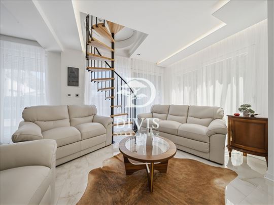 Izdaje se luksuzan stan u kući na Dedinju, 256m2