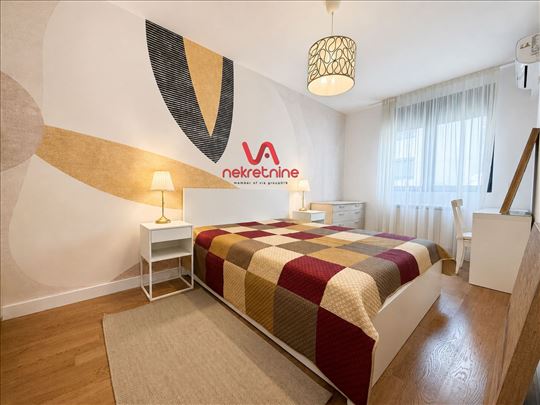 Lep Trosoban Stan 71m2, *Parking 