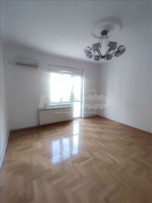 LUX Hram svetog Save, uknjižen, može na kredit