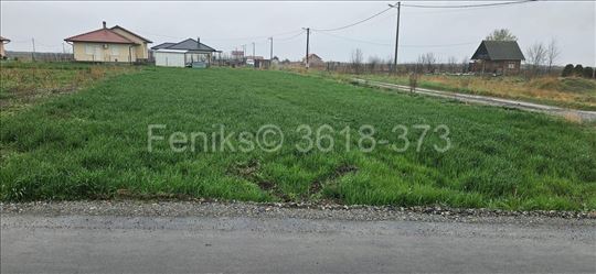 Prodaja placa Bečmen 5,5 ari