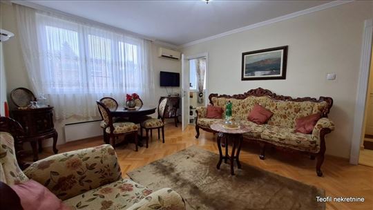 Retko u ponudi, renoviran, 2.5, 50m2