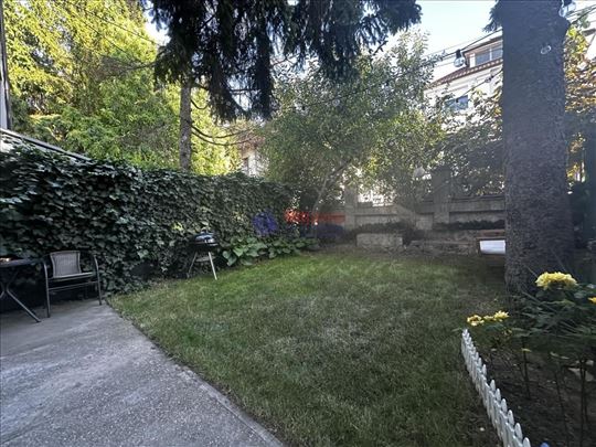 Senjak, 2 bedroom, yard, parking