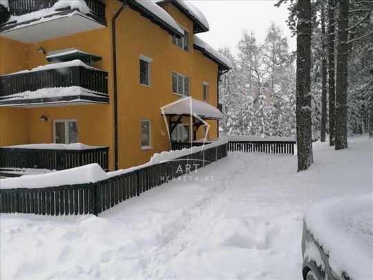 Uknjižen 1.5 stan, namešten, odlična investicija I