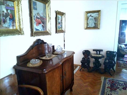 Vračar, Južni Bulevar, 3.0., 76m2,CG, 2 lođe 