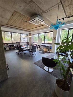 Vrhunski prostor i lokacija - 500m2 + 150m2 ( T )