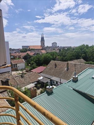 Centar, trosoban stan