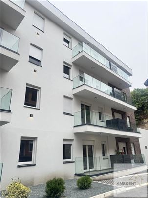 Dvosoban stan u Starim Banovcima, 50m2
