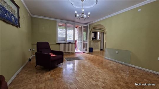 Kanarevo brdo, 3.5, 92(2L), useljiv