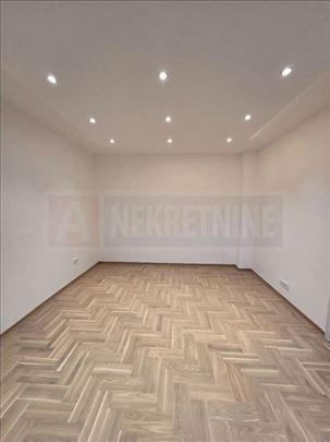 Zemun, Prvomajska – kompletno LUX renoviran stan