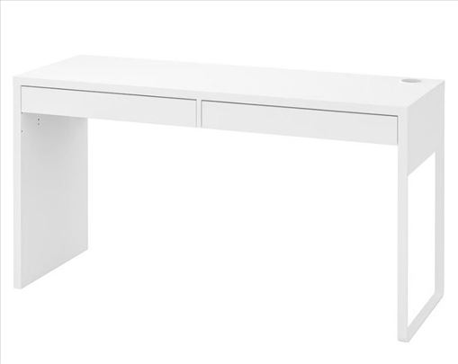 Ikea beli pisaći sto Micke