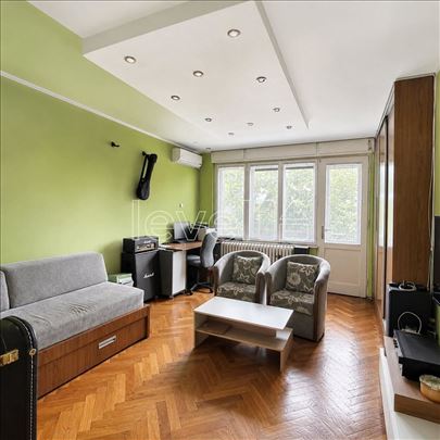 Stan,Novi Sad,Centar,kv: 73.00