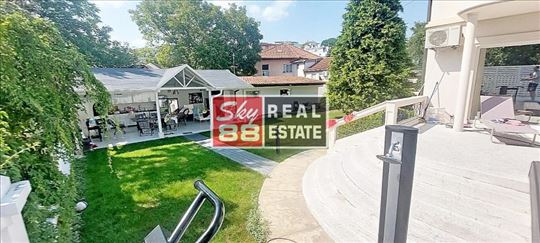 Stari Kosutnjak , luksuzna vila , bazen , letnjiko