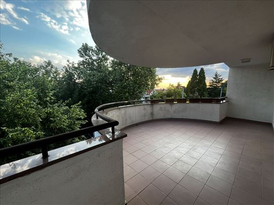 Svetao stan 3.0 , 100 m², Košutnjak