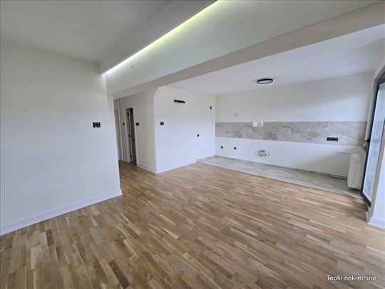 Vračar, 3.0, Lux renoviran, 75(2T), useljiv