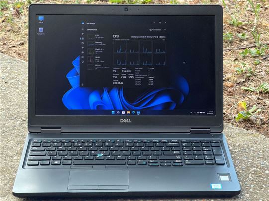 Dell Latitude 5590 i7 8Gen 8/256GB