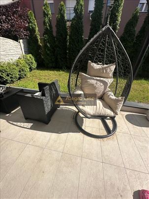 Lux dvosoban stan sa pripadajućim dvorištem