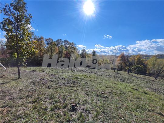 Hitna prodaja! plac 42a blizu Valjeva