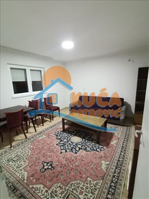 Izdaje se stan kod Mašinske ambulante, 47m2