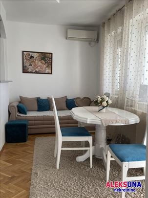 Novi Sad, Nova Detelinara, Stan, 1.5, 44,00m2