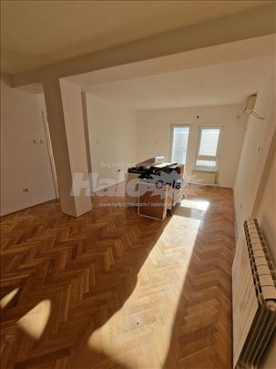 Renoviran porodičan stan | 85 m² | Đeram