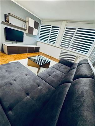Blok 33, neuseljavan nakon renoviranja, ID 8464