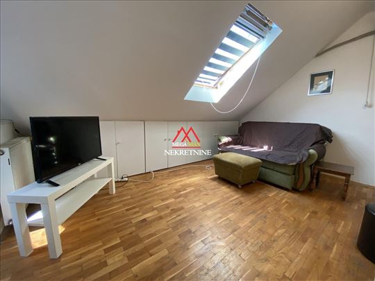 Garsonjera sa svim troškovima - 20m2 - Podbara