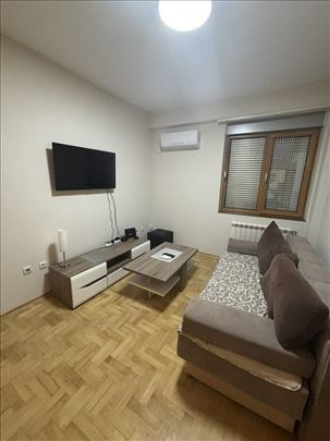 Novi Sad, Stari Grad, Stan, 1.5, 32m2