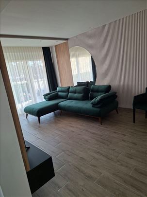 Novogradnja, odlican apartman, sa terasom 15m2