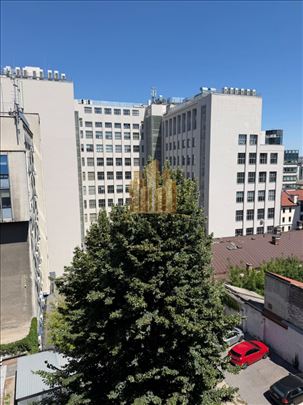 Senjak,Bigz,namesten 1.5 stan