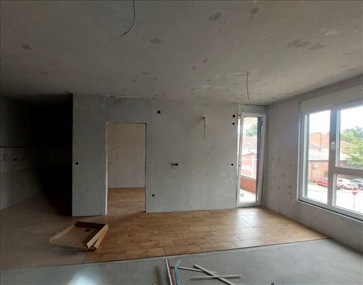 Trosoban stan - novogradnja - pouzdan investitor