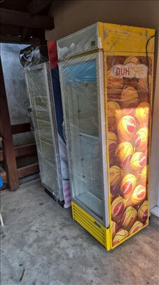 2 frižidera za 600e
