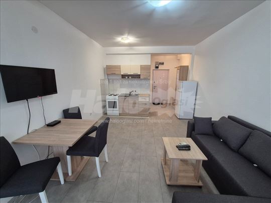 Borča-nov lep namesten stan,stan aut 95,96, 85