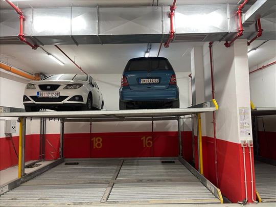 Gročanska, Garažno mesto 12m², uknjiženo, klackali
