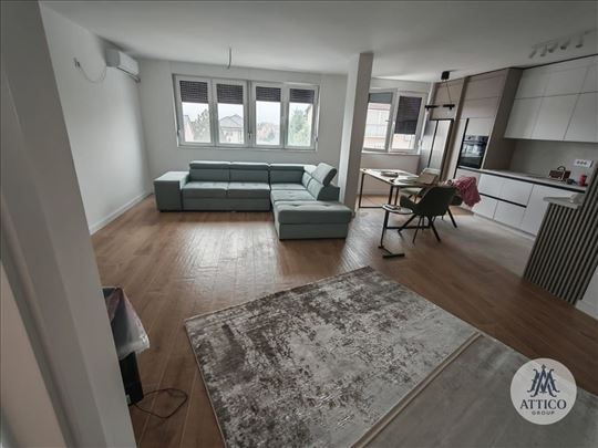 Luksuzan duplex sa krovnom terasom od 46m² – novog