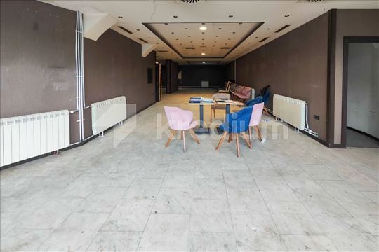 Prvomajska 06 | Veliki izlog | Fleksibilan prostor