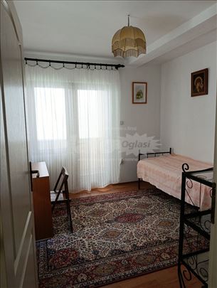 ЗА МИРНЕ ОСОБЕ, издавање трособног стана