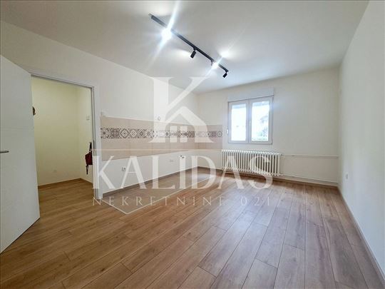 Novi Sad,Bulevar oslobođenja -Sajam, renoviran